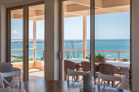 Sandrift Two - Oceanstays - Tourism Gold Coast 0