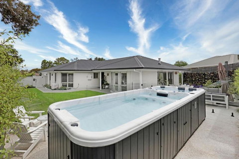 Sandy Delight Inverloch - Gold Coast 2