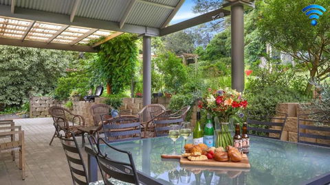 Satinwood - Tourism Gold Coast 0