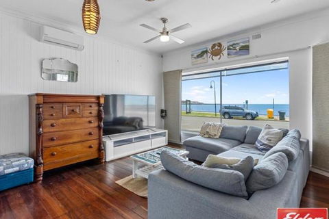 Sea Forever - Tourism Gold Coast 3