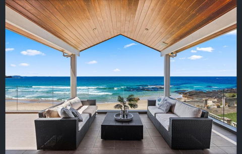 Sea View - Absolute Beachfront Shellharbour - Tourism Gold Coast 0