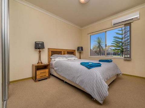 Seafront Unit 49 - Tourism Gold Coast 0
