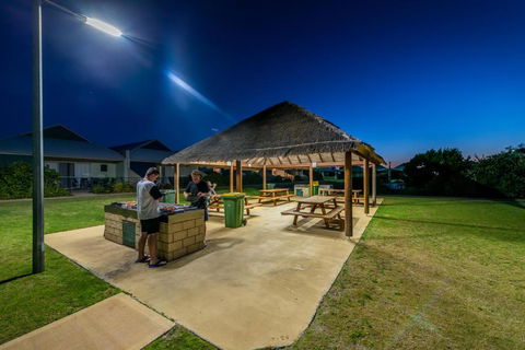 Seafront Unit 49 - Tourism Gold Coast 2