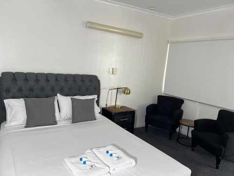 Shell Motel (Pearly Shell Motel) - Tourism Gold Coast 1