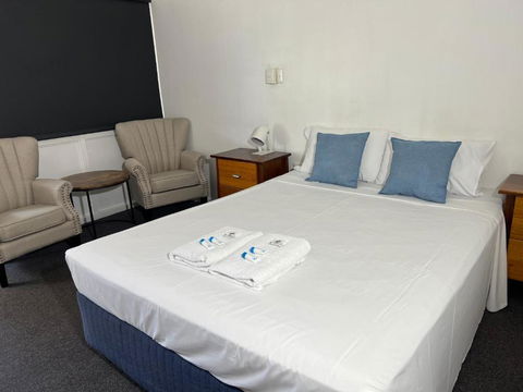 Shell Motel (Pearly Shell Motel) - Tourism Gold Coast 2