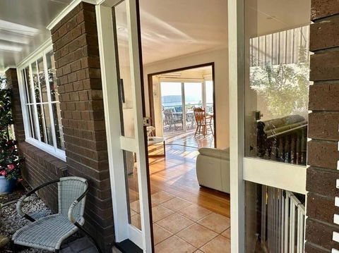 Secluded Oasis With Water Views - Tourism Gold Coast 1