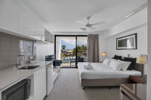 Self Check In Modern Studio Apartment - Tourism Gold Coast 0