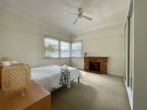 Serene Countryside Escape Spacious 3BR Retreat Near Wineries - Gold Coast 2