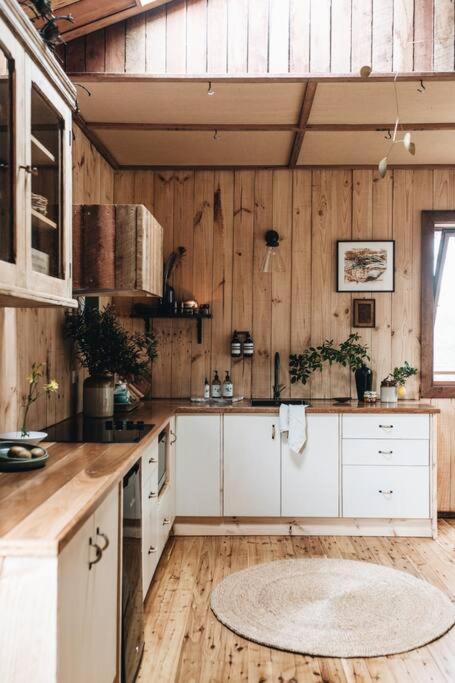 Seymour House - Tourism Gold Coast 3