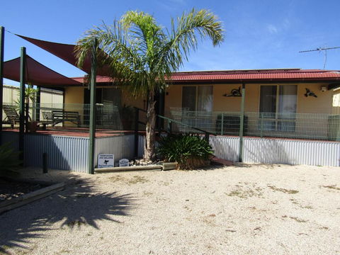 Shelldous - Tourism Gold Coast 0