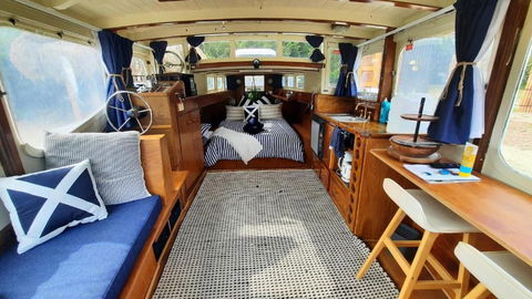 Shipwrecked Oasis - Tourism Gold Coast 1