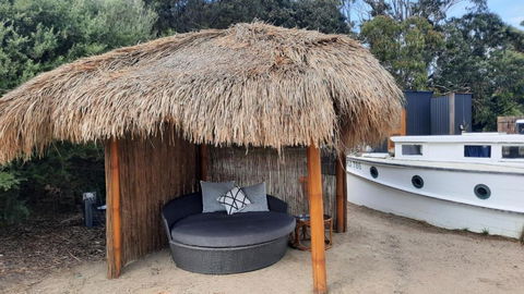 Shipwrecked Oasis - Tourism Gold Coast 2