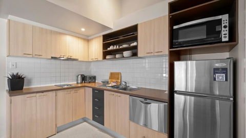 Shiraz - Tourism Gold Coast 2