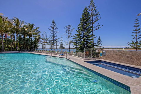 Silvershore Apartments On The Broadwater - Tourism Gold Coast 1
