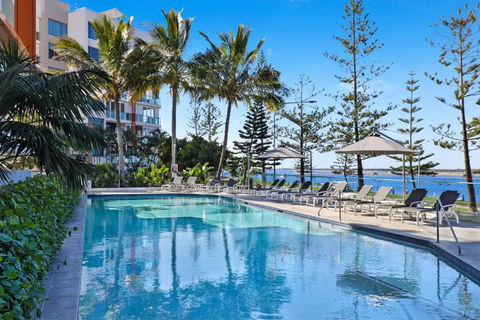 Silvershore Apartments On The Broadwater - Tourism Gold Coast 0