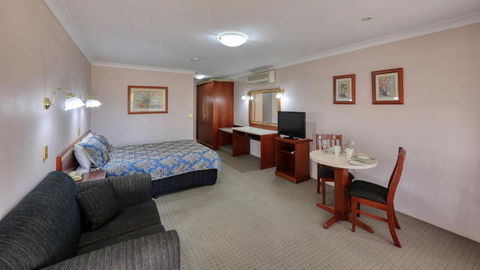 Southern Comfort Motor Inn - Tourism Gold Coast 3