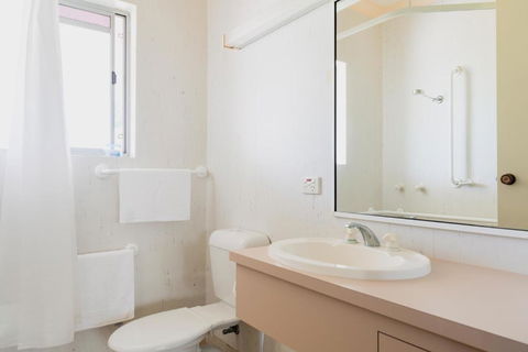 Tarcutta Retreat - Tourism Gold Coast 1