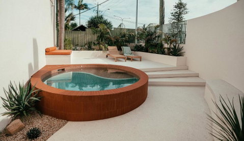 The Cheshire Cat Boutique Motel - Tourism Gold Coast 0