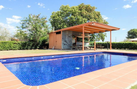 The Gidgee Inn - Tourism Gold Coast 1