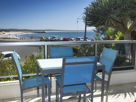 Beachpoint G2 - Tourism Gold Coast 2