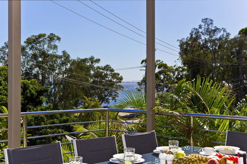 Beachside Haven - Your Perfect Oasis Home - Tourism Gold Coast 3