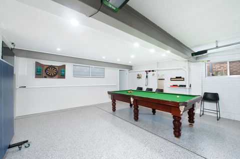 Beachside Haven - Your Perfect Oasis Home - Tourism Gold Coast 2