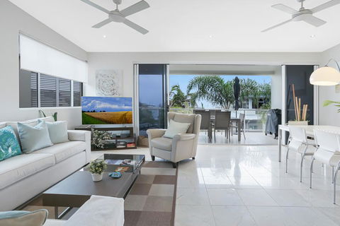 Beachside Vibes, Sunshine Beach - Gold Coast 1