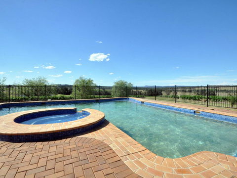 Beggars Bridge Vineyard Homestead W/ Pool + Wifi + Tennis + Vineyard - Tourism Gold Coast 0