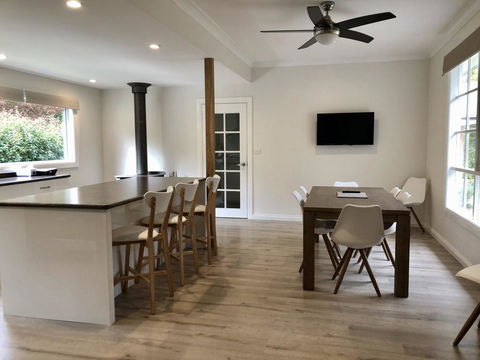 Belle Of Bright And Studio - Tourism Gold Coast 1