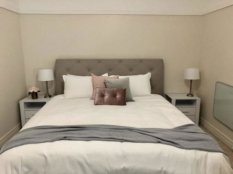 Belle Of Bright And Studio - Tourism Gold Coast 0