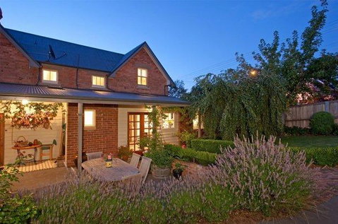 Bellerive House - Tourism Gold Coast 0