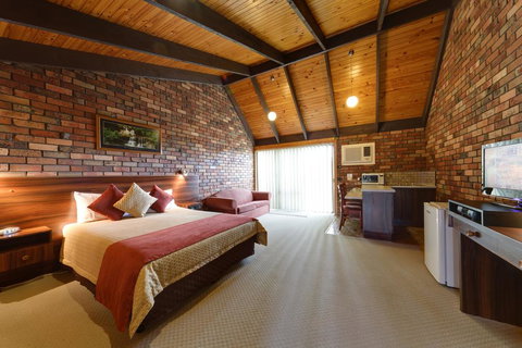 Belvoir Village Motel & Apartments Wodonga - Tourism Gold Coast 1