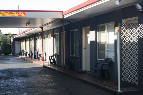 Benjamin Singleton Motel - Tourism Gold Coast 2