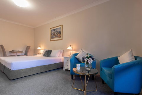 Benson Court Motel - Tourism Gold Coast 3
