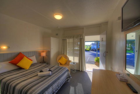Bermagui Motor Inn - Tourism Gold Coast 2