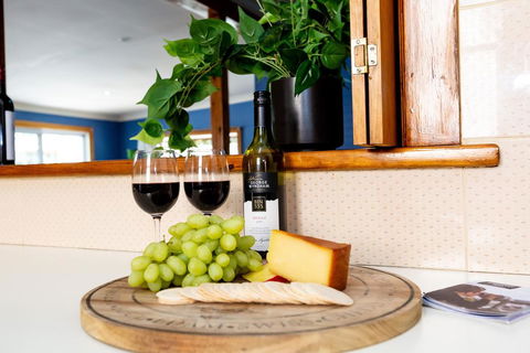 Best Central House - SLEEPS 11 !! - Tourism Gold Coast 3