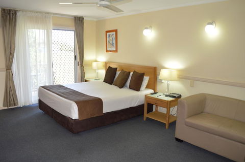 Best Western Ambassador Motor Lodge - Tourism Gold Coast 3