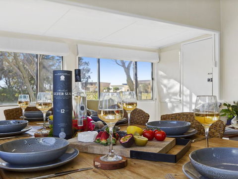 Between 2 Beaches - Comfortable Private Sanctuary - Tourism Gold Coast 3