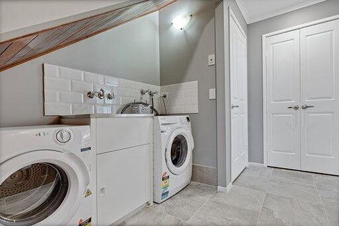 Beulah House Luxurious Accommodation - Gold Coast 3