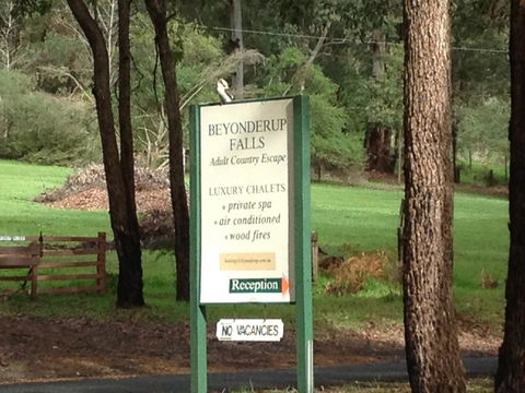 Beyonderup Falls Adult Retreat - Tourism Gold Coast 1