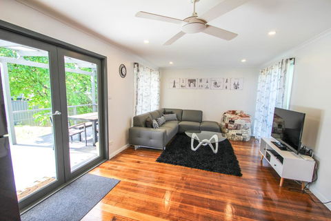 Bianconero - Tourism Gold Coast 0