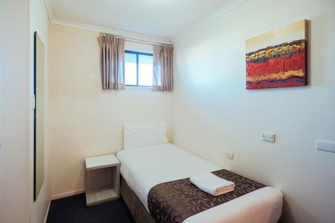 Big Windmill Corporate & Family Motel - Tourism Gold Coast 3