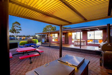 BIG4 Traralgon Park Lane Holiday Park - Tourism Gold Coast 3