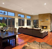 Blue Cliff Retreat - Tourism Gold Coast