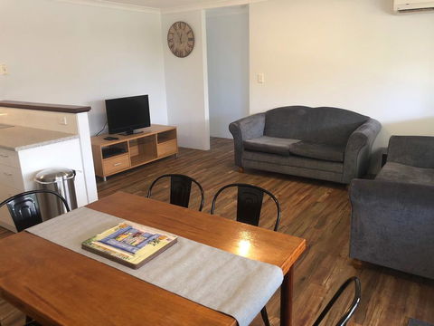 Blue Leaf Cottage - Tourism Gold Coast 1