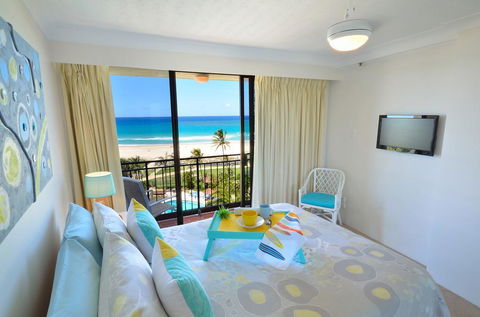 Blue Ocean Apartment - Tourism Gold Coast 1