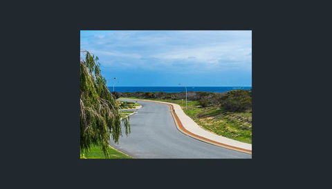 Blue Sky Escapes Beach House Ledge Point - Tourism Gold Coast 1