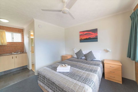 Blue Waters Motel - Tourism Gold Coast 3