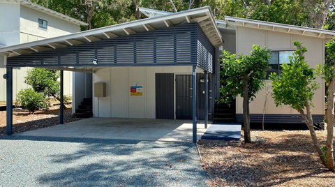 Bluewater 2 - Rainbow Shores, Walk To Beach, Private And Stylish Beach Escape, All On Level - Tourism Gold Coast 0