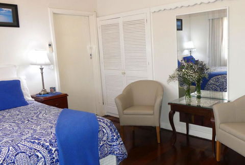 Boathouse Bunbury Bed & Breakfast - Gold Coast 1